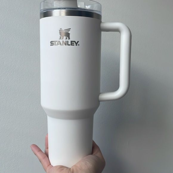 White 40oz Stanley 🤍 - Picture 6 of 6